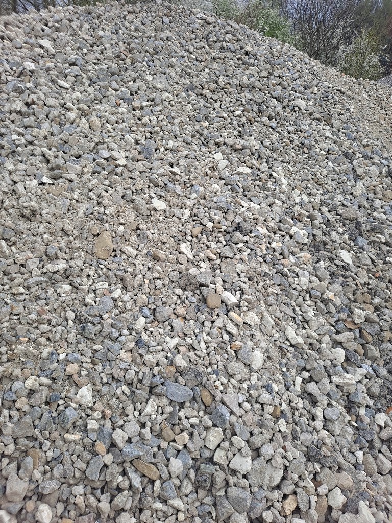 Beton kruszony tłuczeń podbudowa 0-80 mm, 20-100 mm, 30-140 mm.