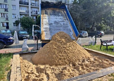 Piasek do piaskownic z atestem Kraków i okolice