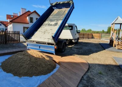 Piasek do piaskownic z atestem Kraków i okolice